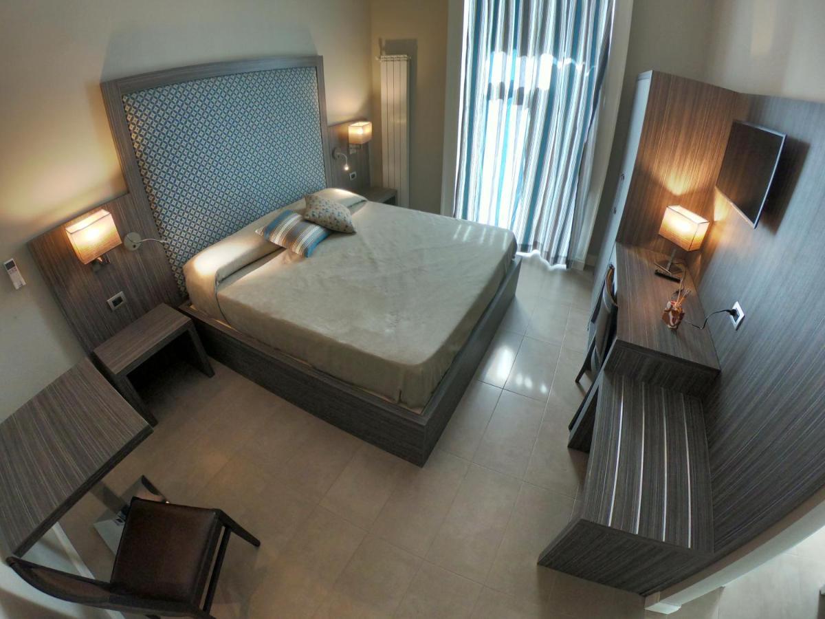 B&B Ausonia Suite Napoli Eksteriør billede